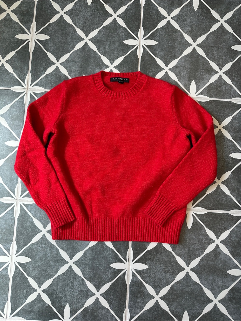 Banana Republic Vibrant Red Crewneck Sweater
